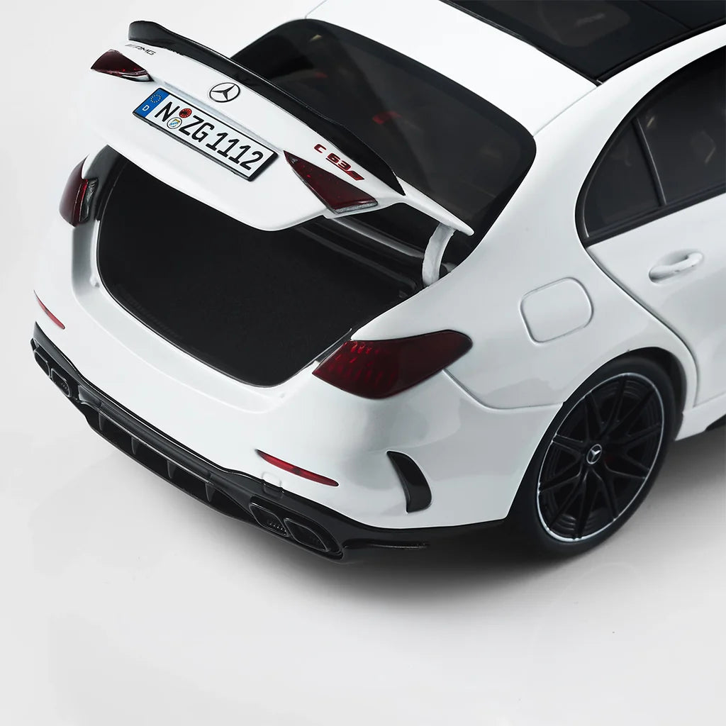 1/18 Mercedes-AMG C63s E Performance