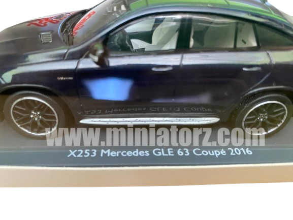 1/43 Schuco - Mercedes-AMG GLE 63 S Coupé X253 - Bleu Cavansite - Résine