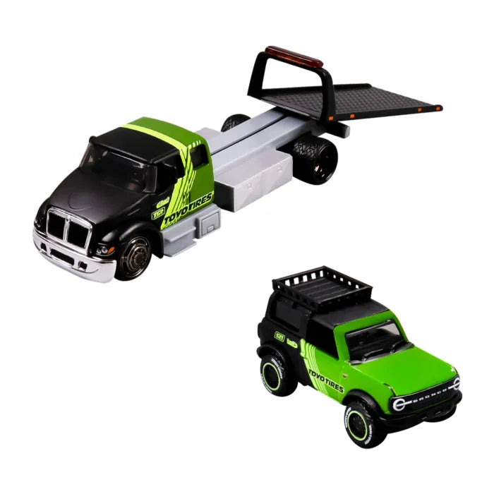 1/64 Maisto Team Hauler - International Durastar + Ford Bronco "Toyo Tires"