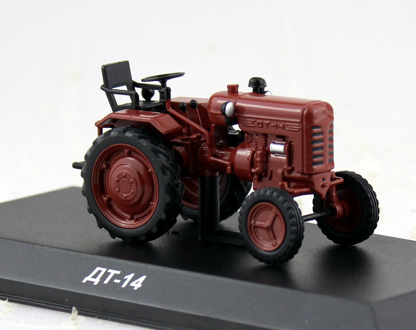 1/43 Atlas - DT14 Tracteur