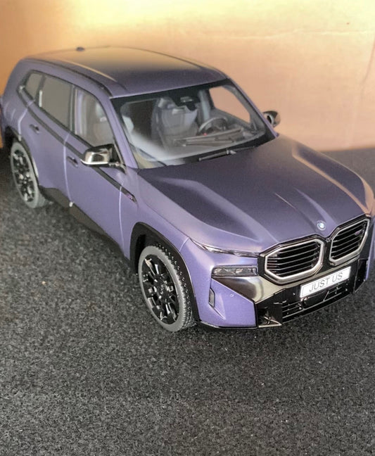 1/18 BMW XM G09