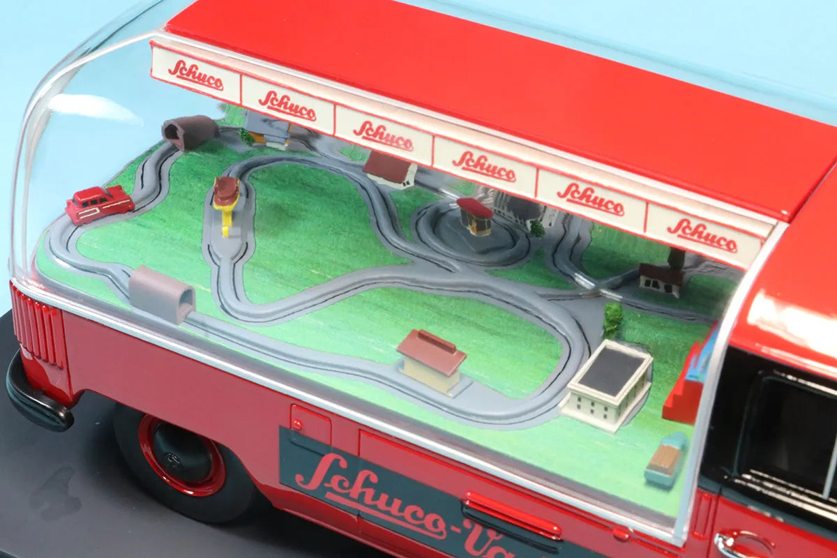 1/18 Schuco -  Volkswagen T1 version diorama