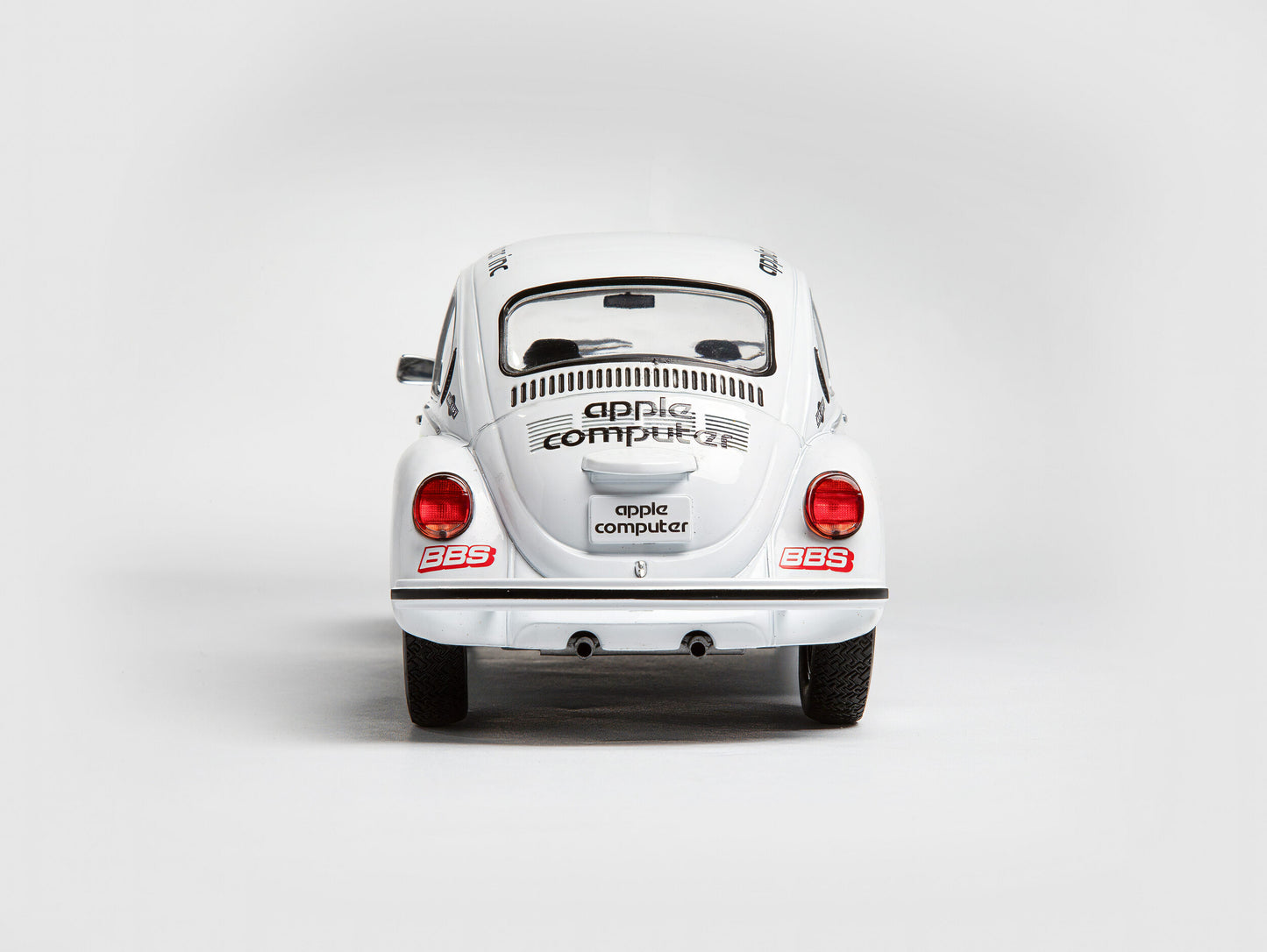 1/18 Solido - Volkswagen Beetle 1303 K3 "Apple"
