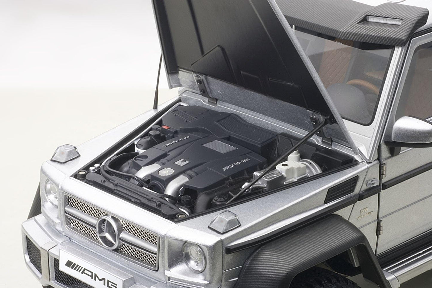 1/18 Autoart - Mercedes-AMG G63 6X6