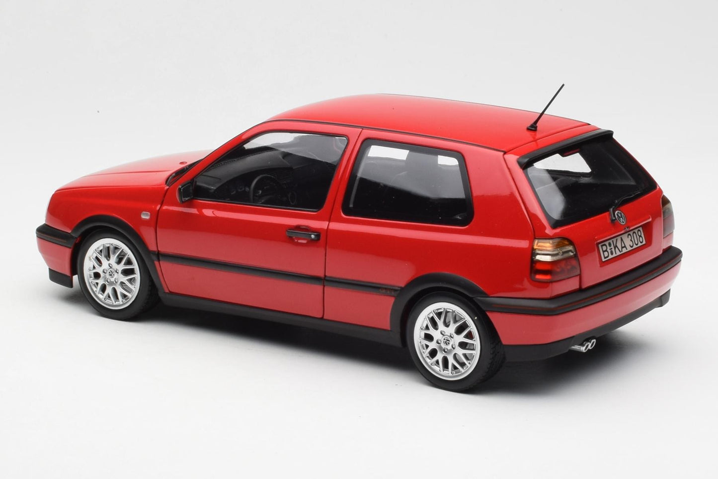 1/18 Norev - Volkswagen Golf 3 GTI Rouge